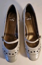 Marks & Spencer (Per Una) Green Mary Jane Court Shoes - Size 3