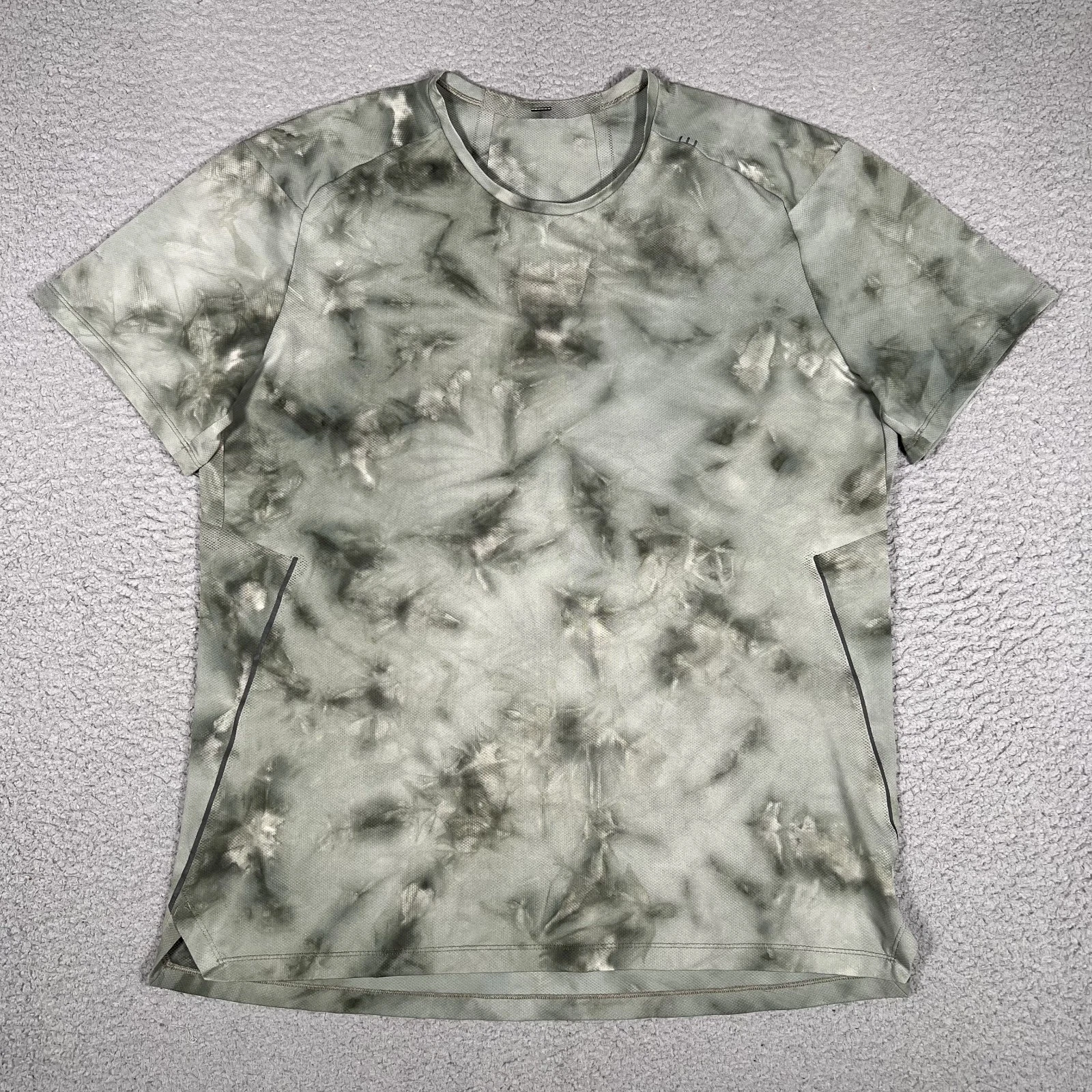 Lululemon Shirt Mens Medium Gray Tie Dye Athletic Casual Gym Workout Running