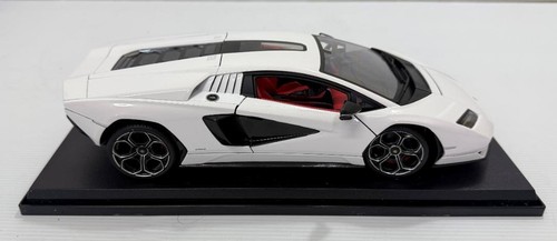 Myst Lamborghini Countach LPI 800-4 1/18 Rare Diecast Model, Used - Picture 5 of 13