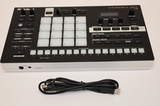 Stazione di lavoro musicale Roland MV-1 Verselab