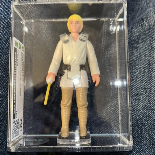 Star Wars snoop Skywalker Taiwan version graded 70