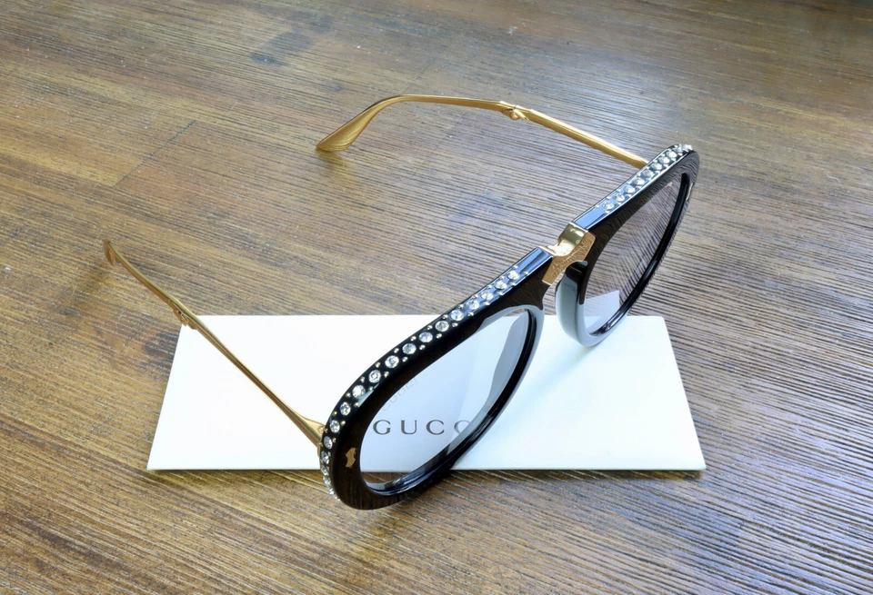 Gucci GG0307S 56mm Foldable Aviator Sunglasses in Black w.Crystals & Clear Lens - Image 4 of 4