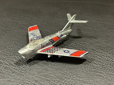 Matchbox Sky Busters Flugzeug Battle Raptor SB-97