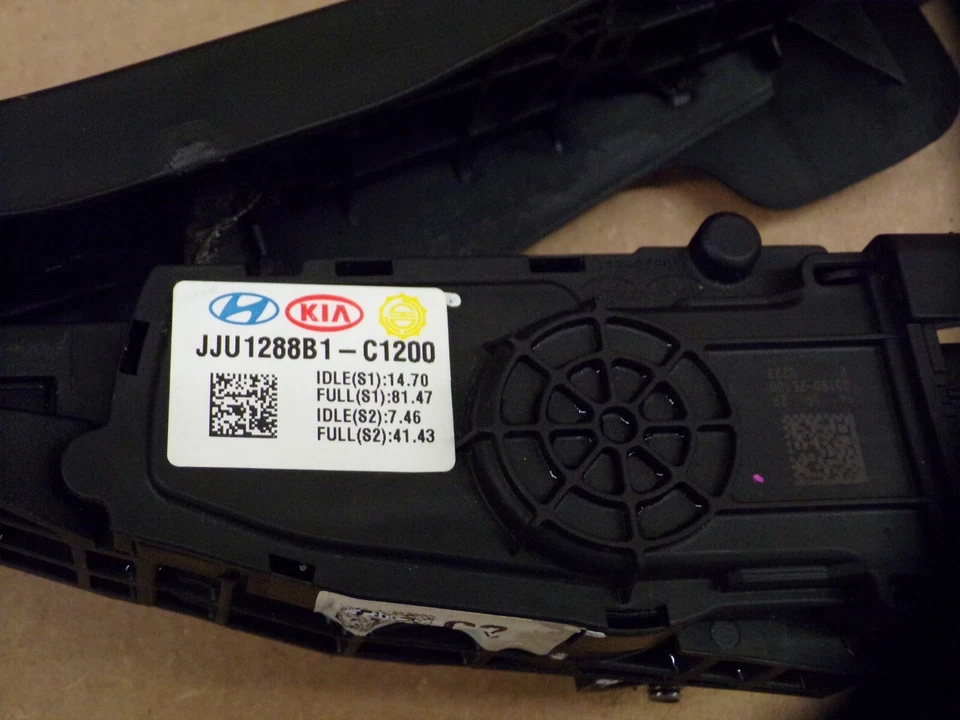 2015 hyundai sonata gas pedal 2015-2017 - Image 4 of 4