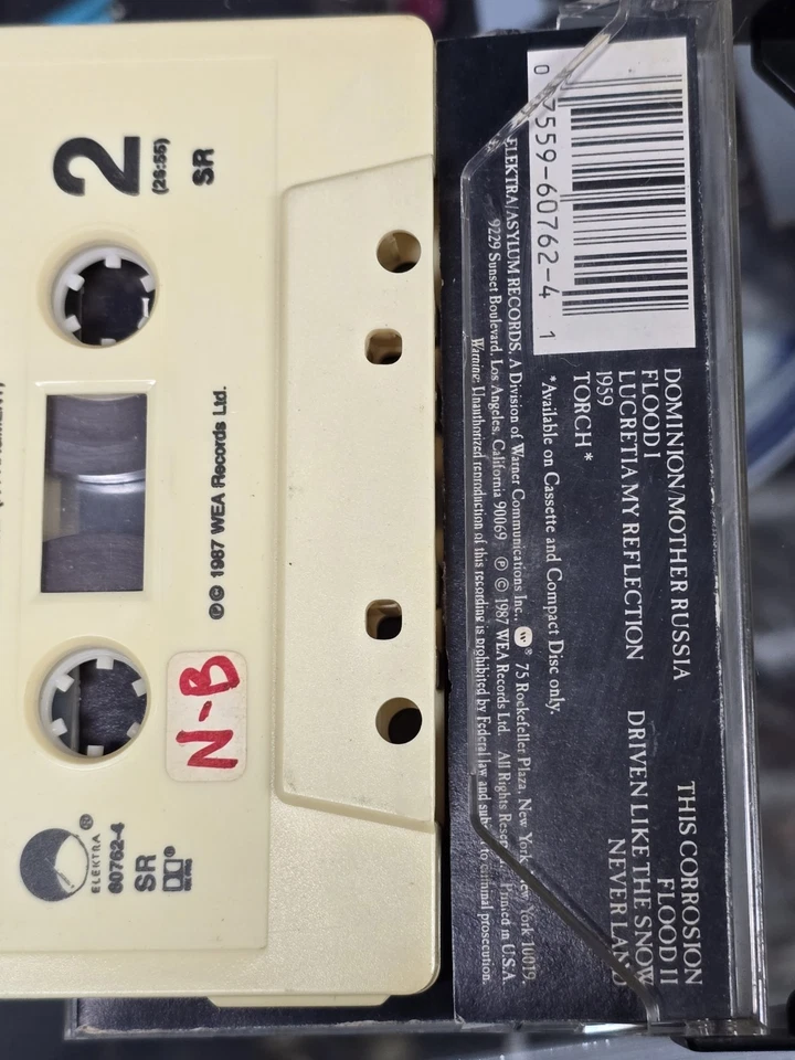 Floodland от The Sisters of Mercy (кассета, январь-1987, Elektra (этикетка) - Изображение 3 из 4