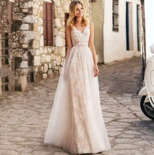 Bohemian Wedding Dresses Beach Style A-Line Bridal Gown Tank Sleeve V-Neck