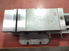 R&ouml;hm Hydraulikschraubstock in sehr gutem Zustand, Backenbreite 135mm Deckel FP 1