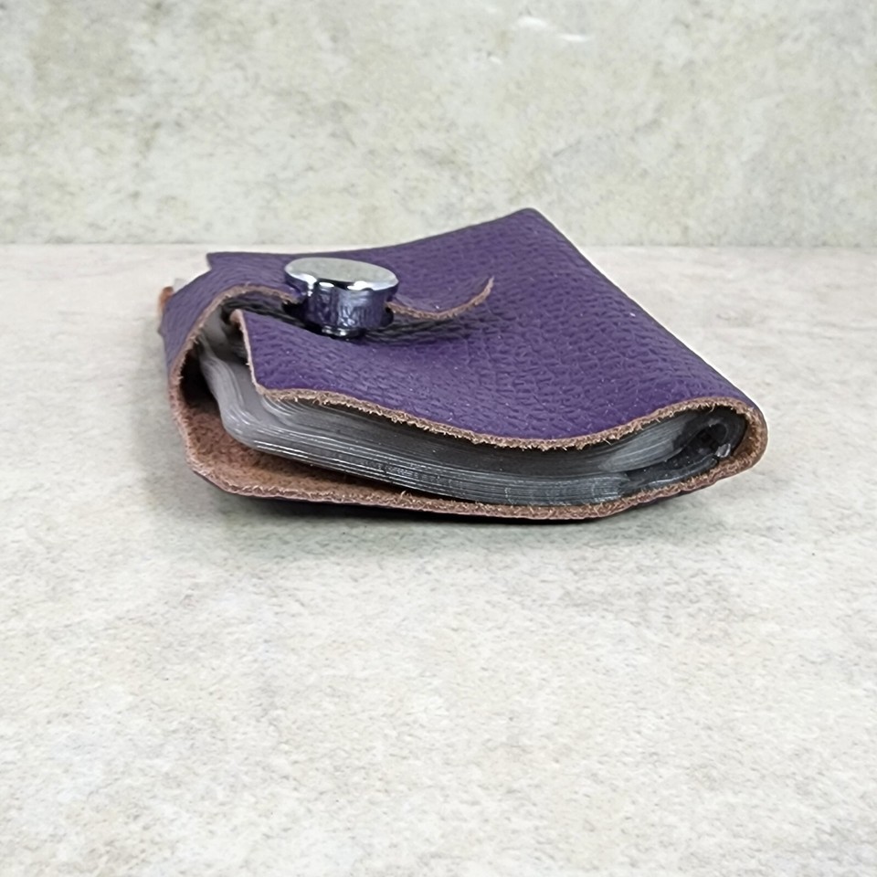 Vintage UNBRANDED Leather PURPLE Business/Credit Card Holder Flap SNAP