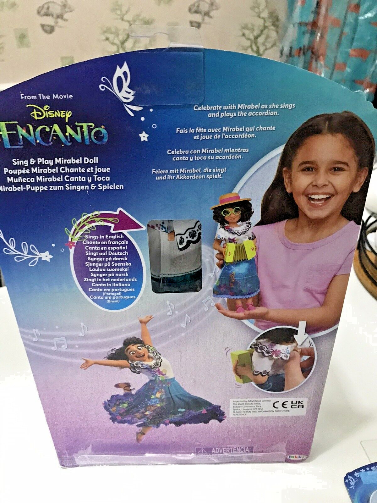 Disney - Muñeca Articulada Musical De Mirabel Madrigal Con Acordeón Encanto En Oferta Disney - Muñeca Articulada Musical De Mirabel Madrigal Con Acordeón Encanto - Imagen 6
