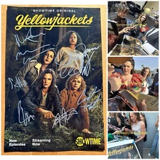 8 Signed Yellowjackets Melanie Lynskey Courtney Eaton Juliette Lewis Autograph