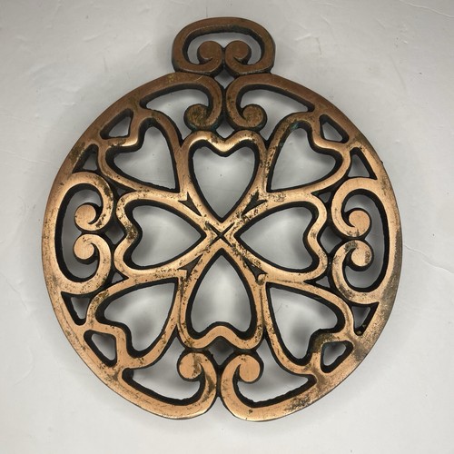 4 Pampered Chef Copper Trivets Open Heart Designs Cast Iron Farmhouse 2009-2011 - Picture 8 of 9