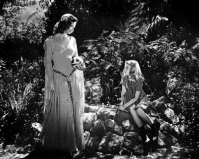 Curse of The Cat People 1944 Simone Simon & Ann Carter 8x10 inch photo