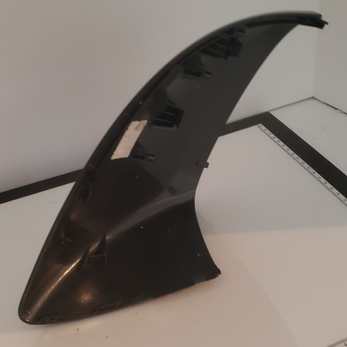 Tapa de cubierta de espejo retrovisor pintada negra lado pasajero derecho VW Touareg 2011-2014 en muy buena condición - Imagen 4 de 9