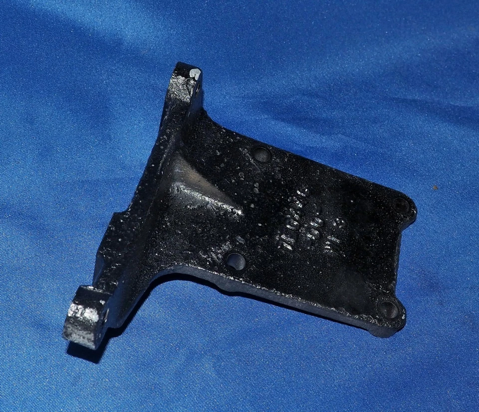 Caterpillar 3116 Diesel Engine Air Intake Support Bracket 7E0446 Genuine OEM - Image 2 of 4