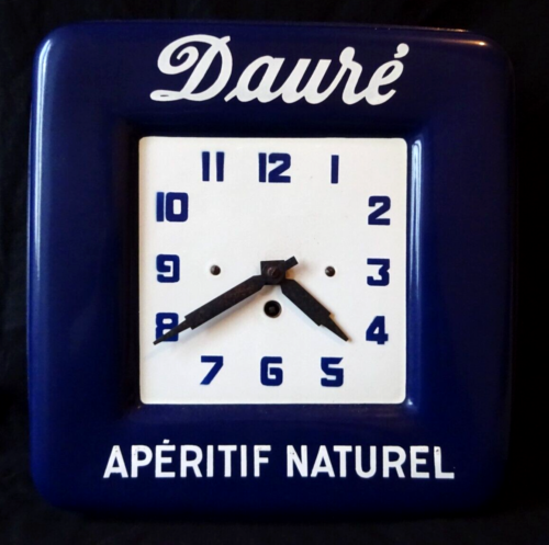 DAURé Apéritif naturel Pendule horloge émaillée ancienne Etat TOP! Déco Bar Cave - Afbeelding 1 van 3