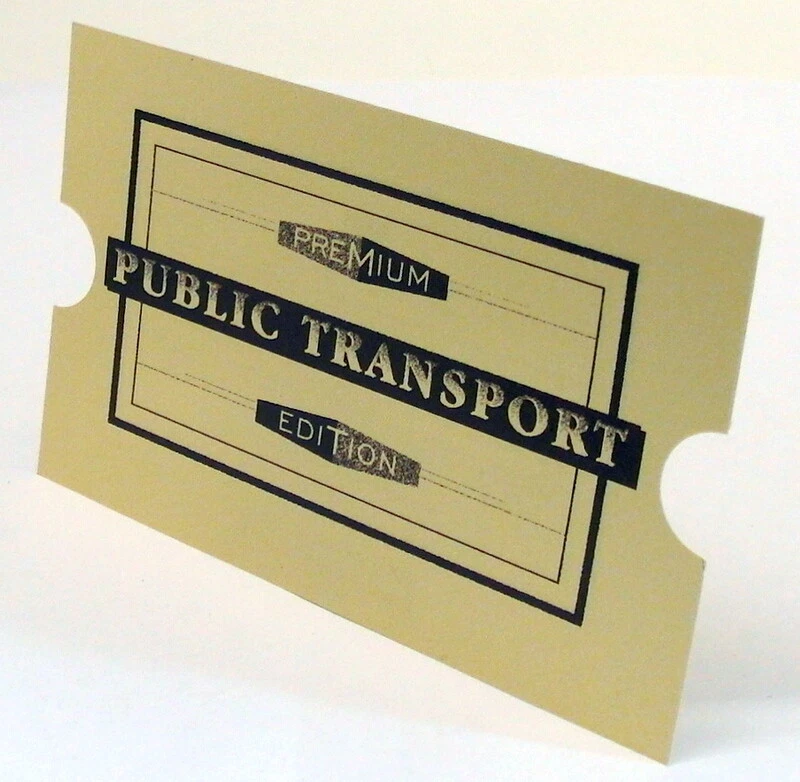 Corgi 1/50 Scale Diecast 33101 - Dennis Lancet Coach - Smiths Of Reading - Image 3 of 3