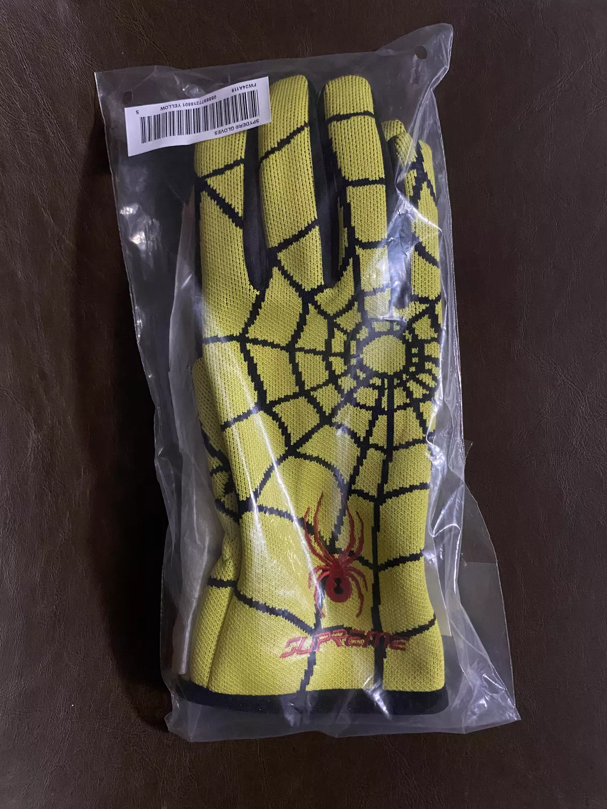 Supreme   Automne/Hiver 2024   Gants Spyder   Jaune   Petit