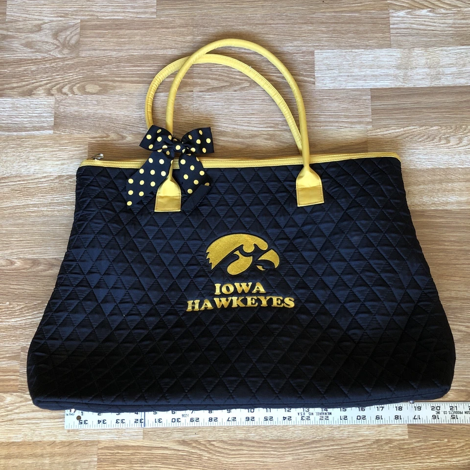 Iowa Hawkeyes College Belvah Padded Quilted TOTE Bag Purse & Wallet Wristlet - Image 3 of 4