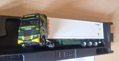 Herpa 317146 IVECO S-WAY LNG Ancotrans-Triton container OVP 1:87 - Bild 2 von 4