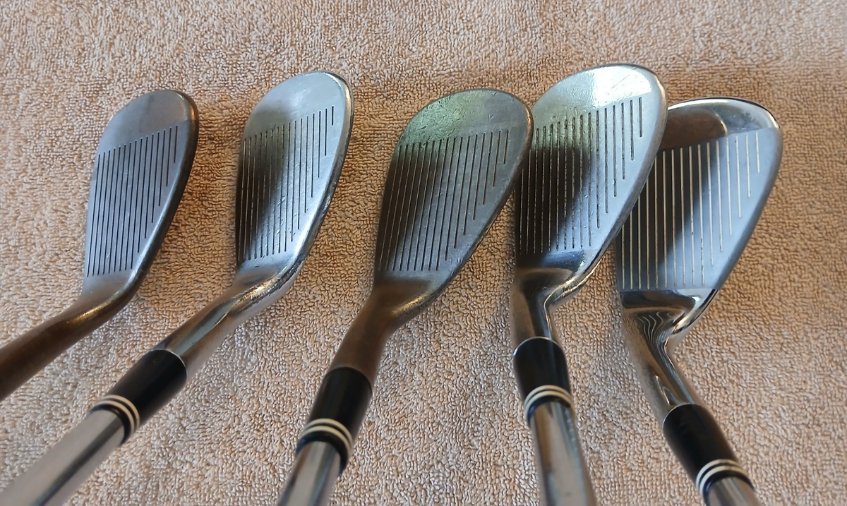 Cleveland Tour Action Reg. 588W G GW Gap Wedge 53 Cleveland Tour Action Reg. 588W G GW Gap Wedge 53
