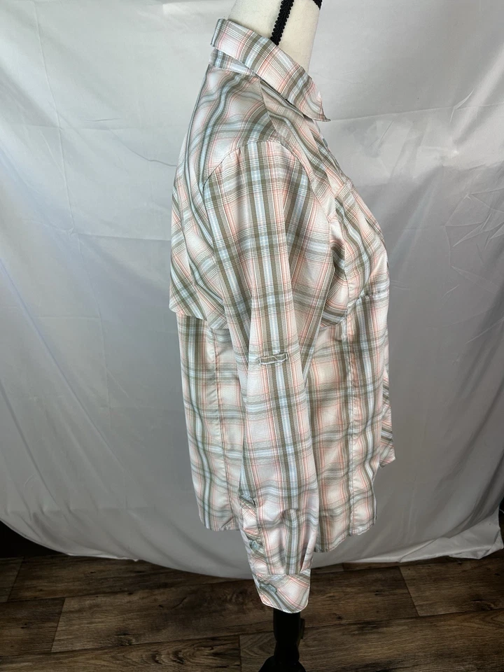 Camisa de pesca World Wide Sportsman talla pequeña gris a cuadros con botones ventilados para mujer Foto 4 de 4