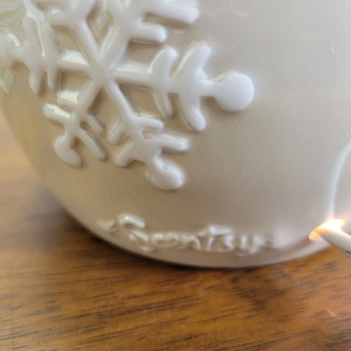 Scaldabiancheria Scentsy Fiocco di Neve Bianco Full Size Ritirato Difficile Da Trovare Natale Nuovo - Foto 5 di 9