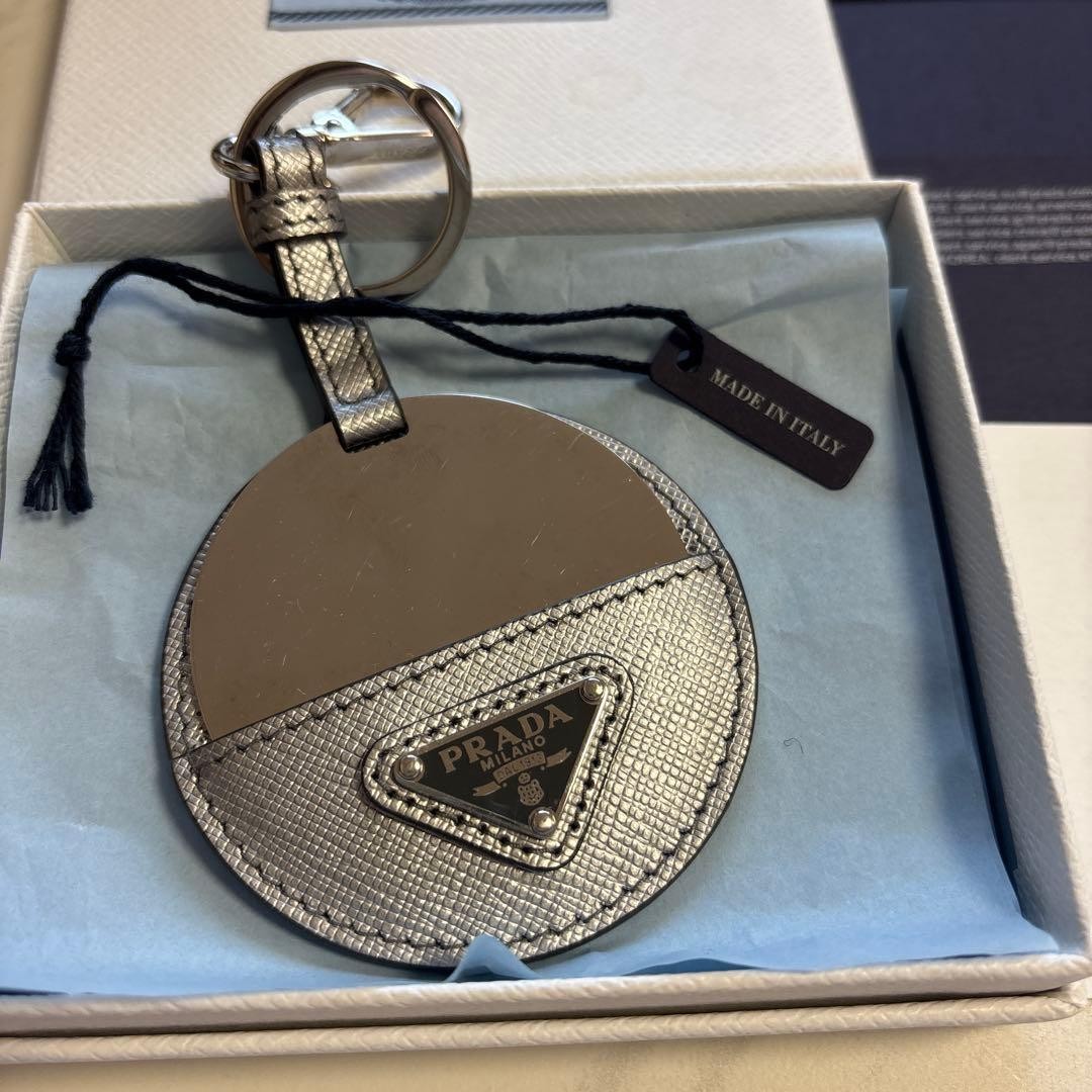 PRADA Mirror Keychain Metallic Leather Logo Plate Used Italy thumbnail 4