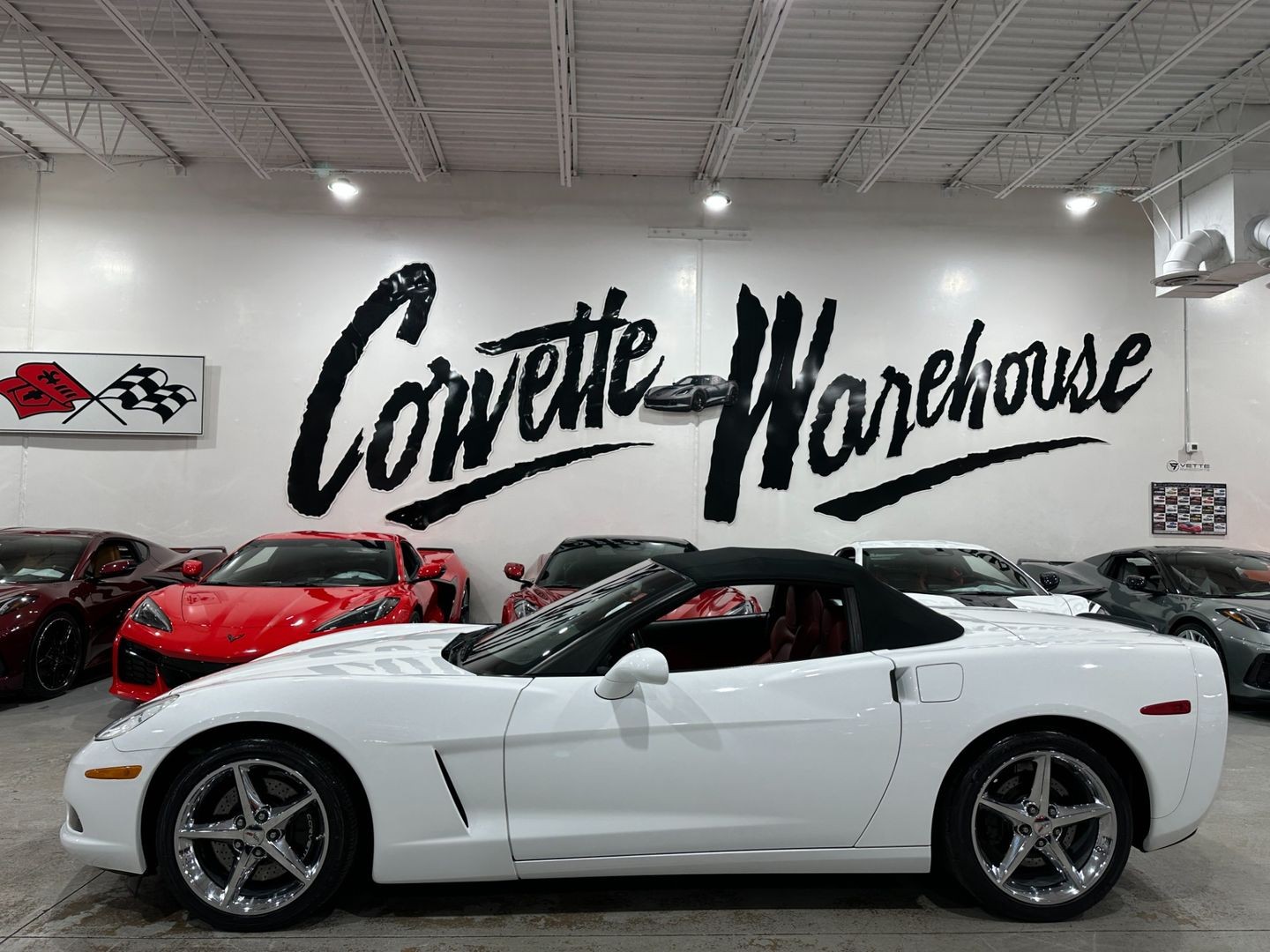 2013 [10U] Arctic White Chevrolet Corvette   | C6 Corvette Photo 2