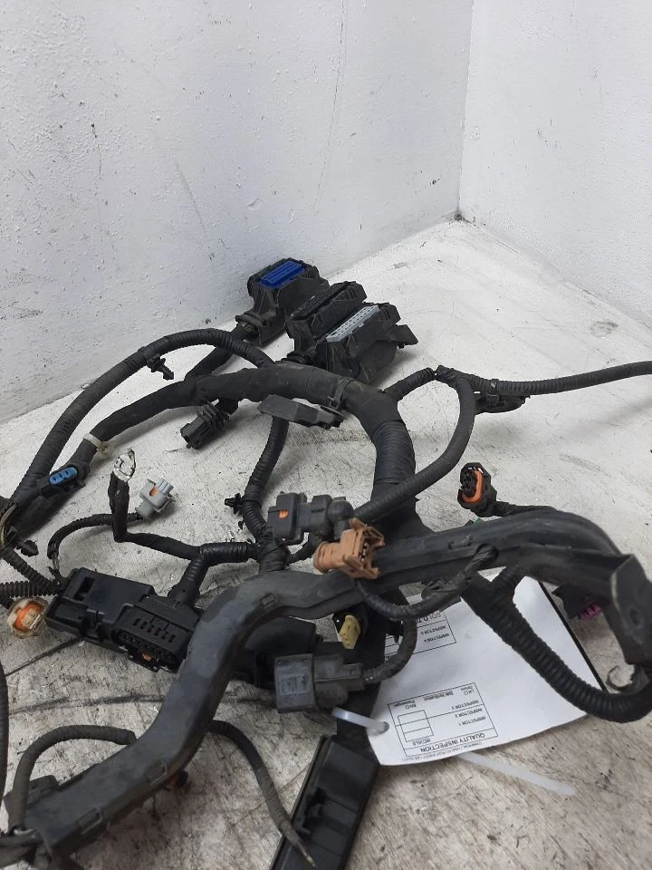 2013-2016 CHEVROLET SONIC двигателя комнаты жгут проводов 1,8 л авто FWD ID 95403008 - Изображение 2 из 4