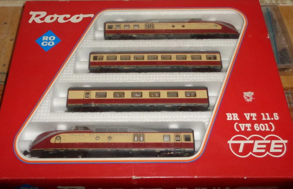 Roco H0, 04183A, Dieseltriebzug VT 11.5 / VT 601 der DB, analog, OVP