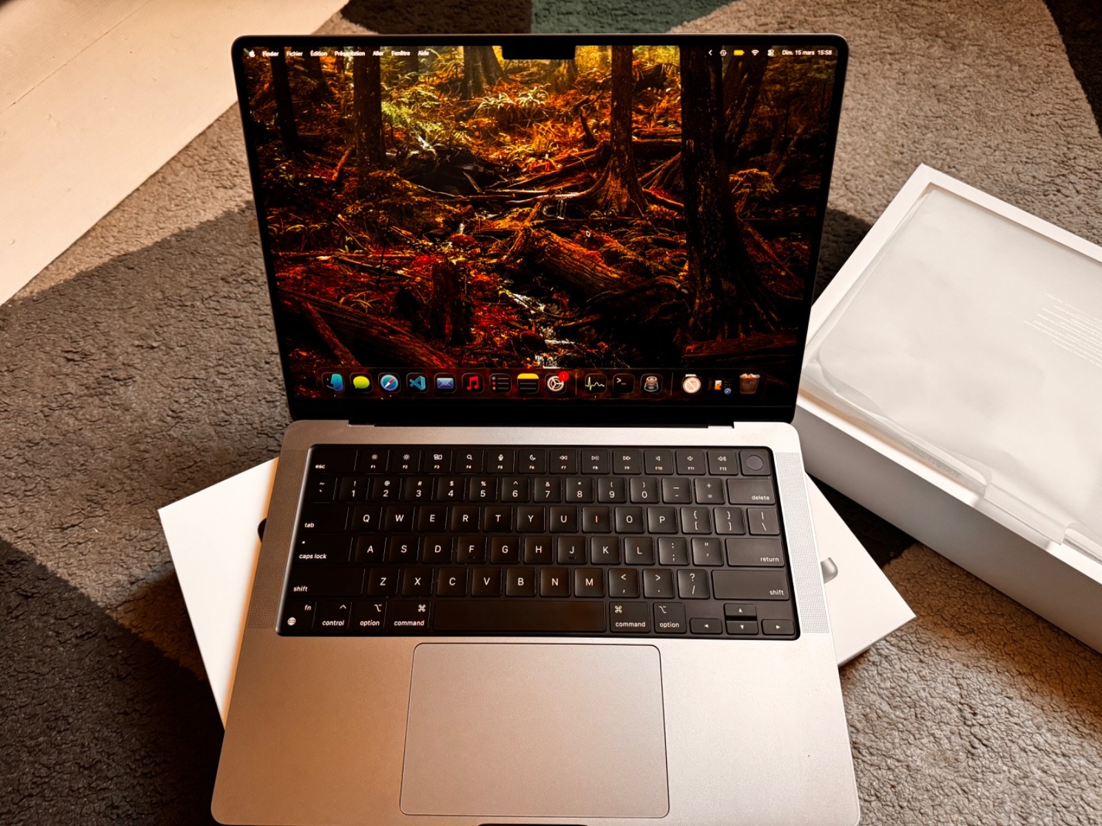 MacBook Pro M2 Pro - 16 Go RAM - 1 To SSD