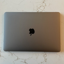 Apple MacBook Pro 13in 2018 Touch Bar / 2.3GHz i5 / 8GM RAM / 256GB SSD