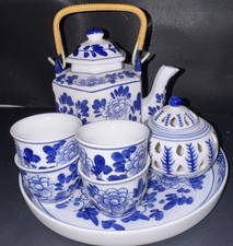 Chinese Blue and White Porcelain Floral Tea Set Teapot 4 Cups Plate Jar