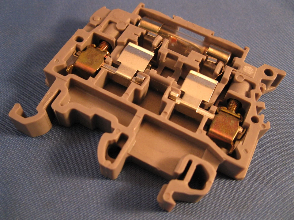 Entrelec 011566727 Din Rail Terminal Block 0115 66727 - Image 2 of 2