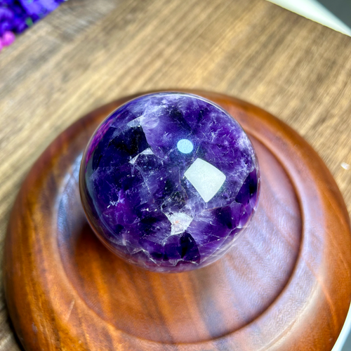 Natural Dream Amethyst Reiki Healing Quartz Sphere Ball Crystal 75mm A17 580g - Picture 5 of 11