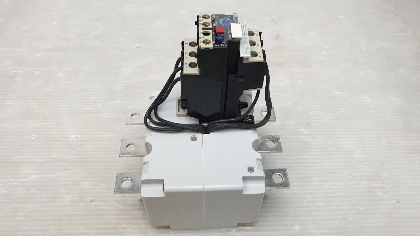 LR2 F5371 assembly front view with bar terminals and LR2 D1305 relay wired on top