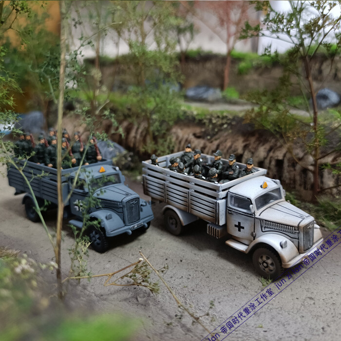 ミニカー air force truck 1:50 Diecast TWH Collectibles Oshkosh Striker 3000 Firetruck