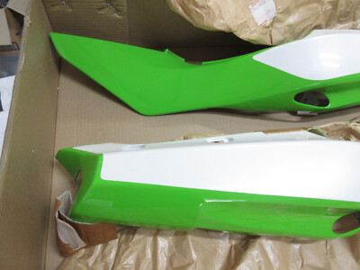 Kawasaki ZX600 Side Cover L/R 1997 NOS ZX6R Ninja Panel 36001-1540