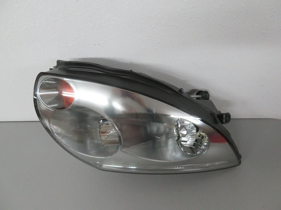 2003 2005 INFINITI G35 2DOOR LEFT SIDE HEADLIGHT HID (WITHOUT HID KITS) - Image 2 of 4