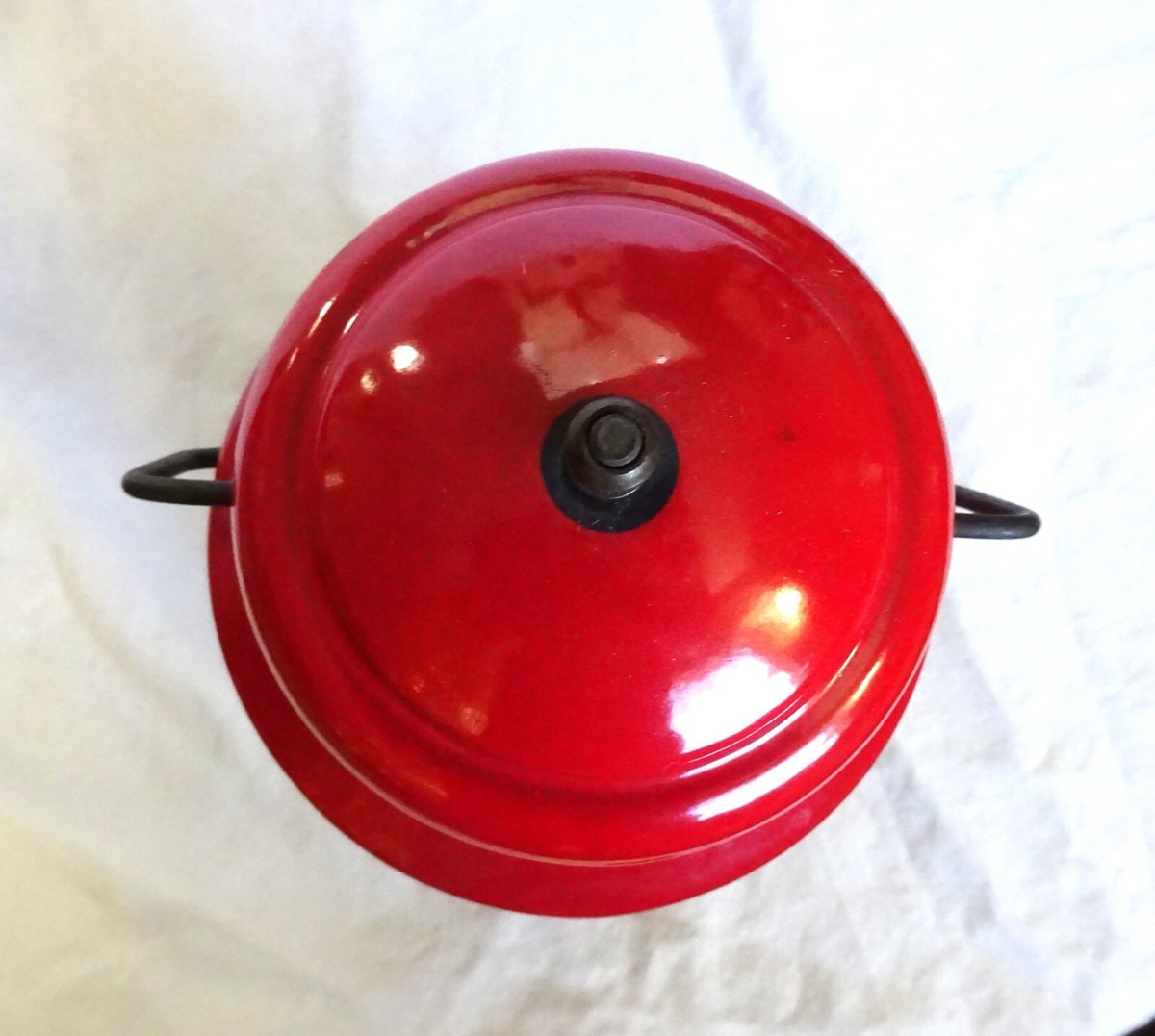 Vintage 1956 Coleman 220A Red Single Mantle Gas Lantern w