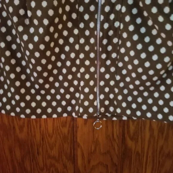Picture 4 of 5