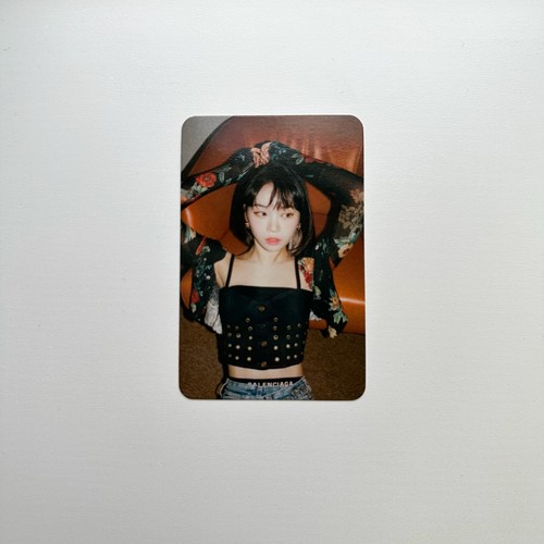 LE SSERAFIM Antifragile Music Korea photo card, official PC POB - Picture 15 of 62