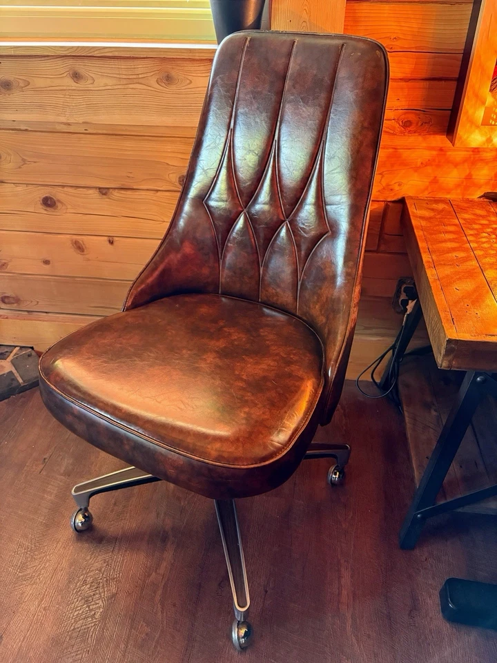 Beautiful Vintage 60s Chromcraft Swivel Chair Mottled Brown - Image 2 of 4