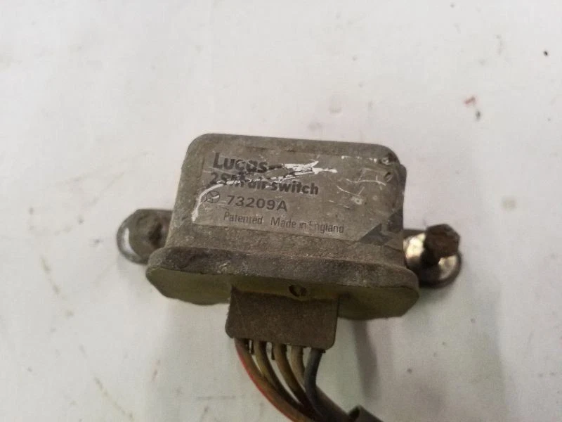 Módulo de interruptor de aire Lucas | Se adapta a 79 80 81 82 83 84 85 86 87 88 Jaguar XJ6 XJS XJ12 Foto 2 de 4