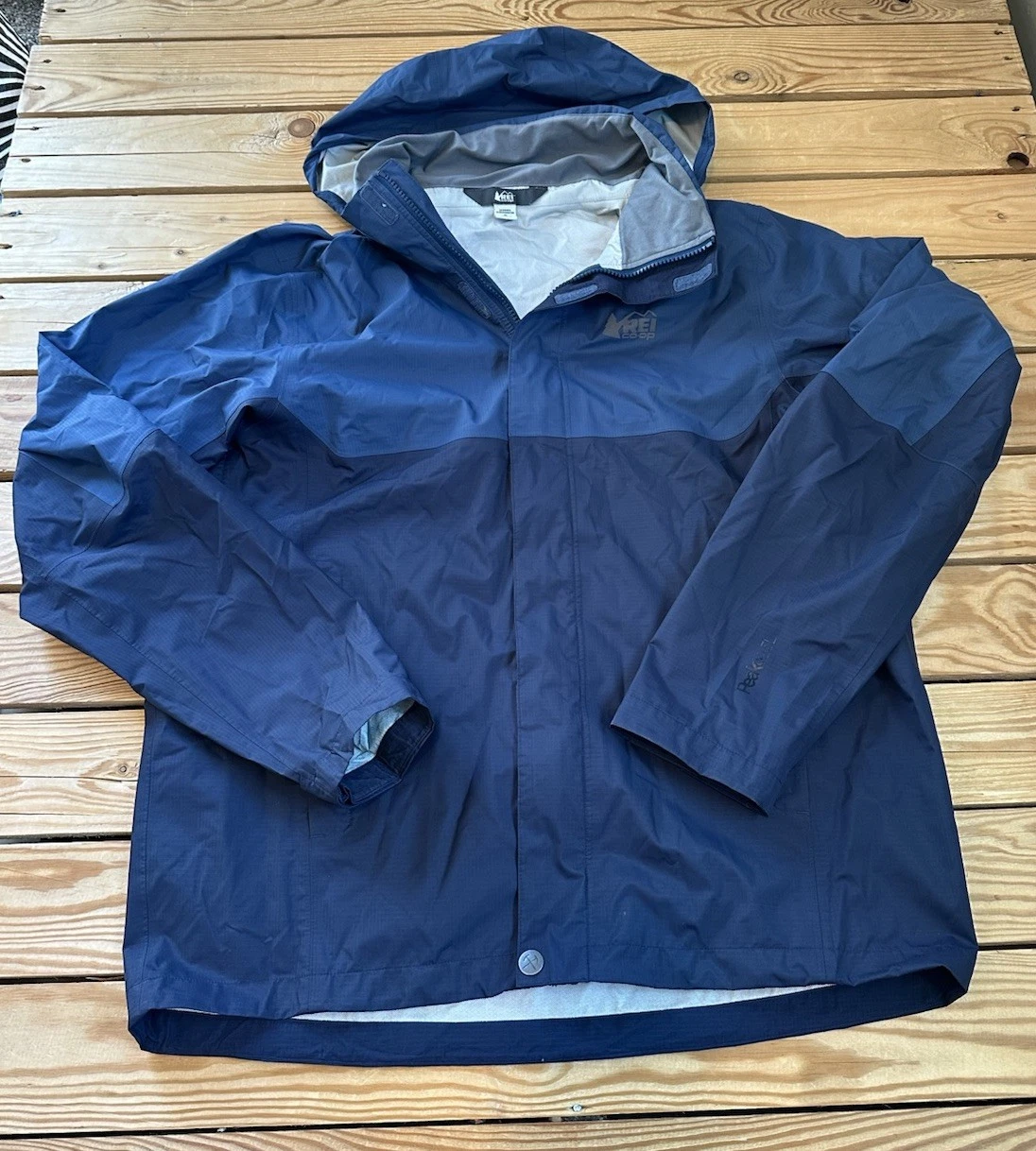 REI Men’s Full Zip Hooded Waterproof Jacket Size M Blue B10