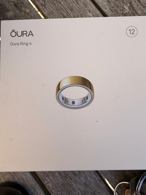 Oura Ring 4 Gold Größe 12   Smart Ring OVP, gebraucht