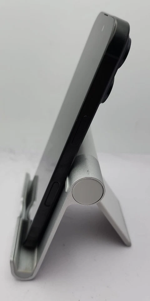 Apple iPhone 16 Pro · 512GB, foto 4 di 5