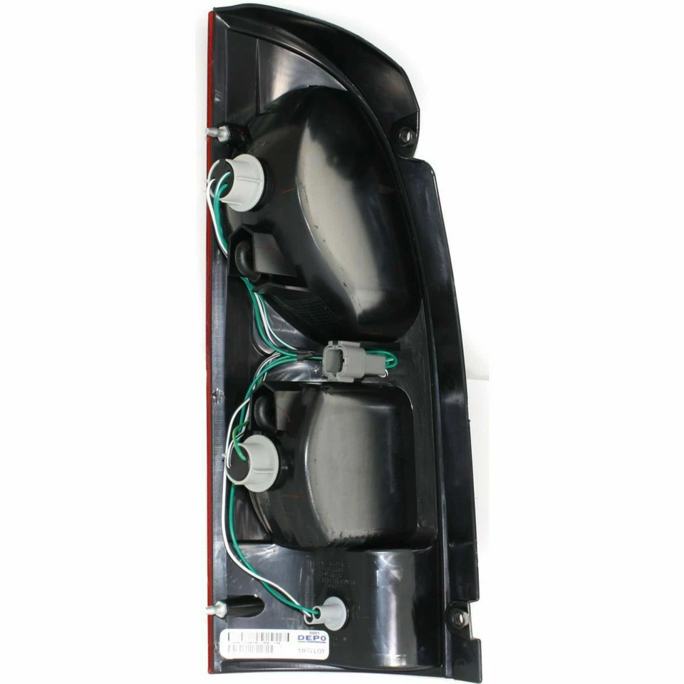 НОВЫЙ ЗАДНИЙ ФОНАРЬ В СБОРЕ СО СТОРОНЫ ПАССАЖИРА ПОДХОДИТ ДЛЯ 2001-2002 NISSAN QUEST NI2801168 - Изображение 3 из 3