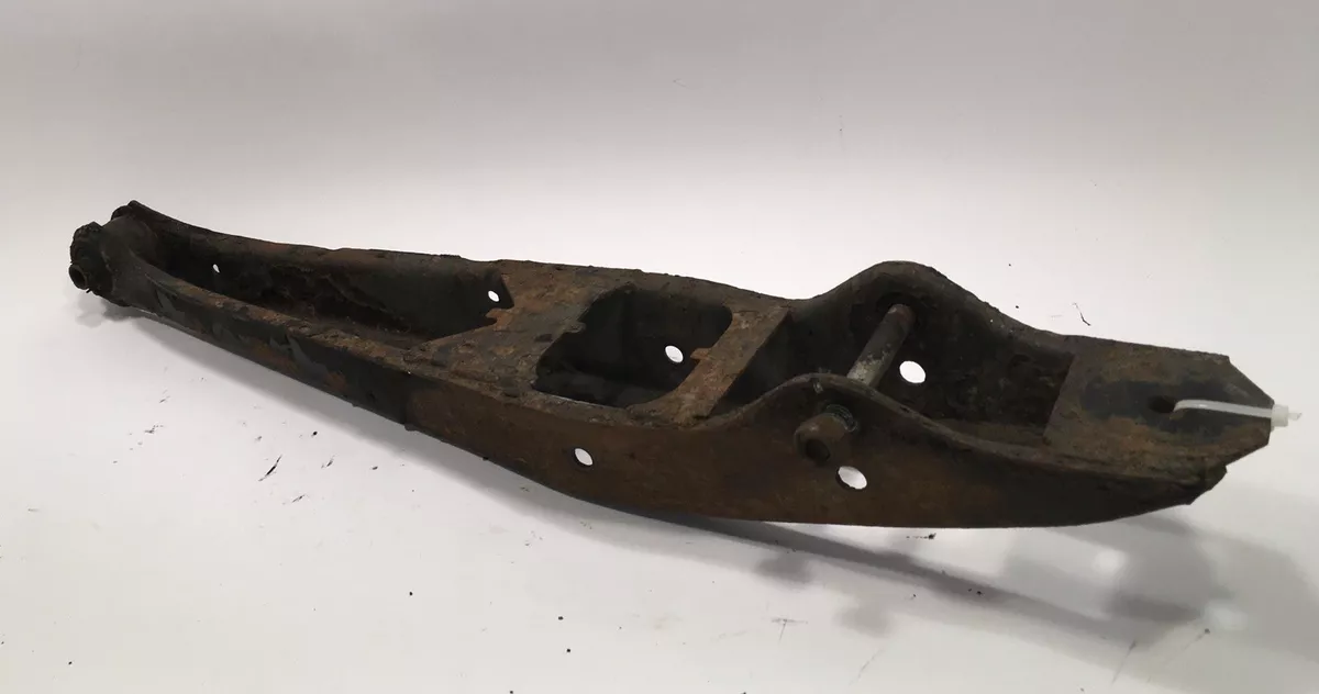 Volvo 240 on sale trailing arm