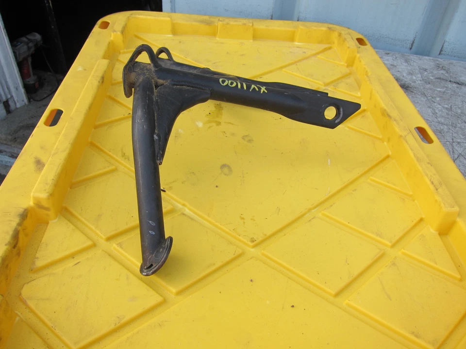 Yamaha Virago 1100 XV1100 1995 OEM soporte principal central Foto 3 de 4